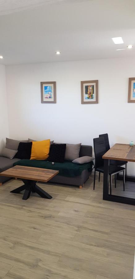 Apartamenty U Wioli I Marcina Łeba Kültér fotó